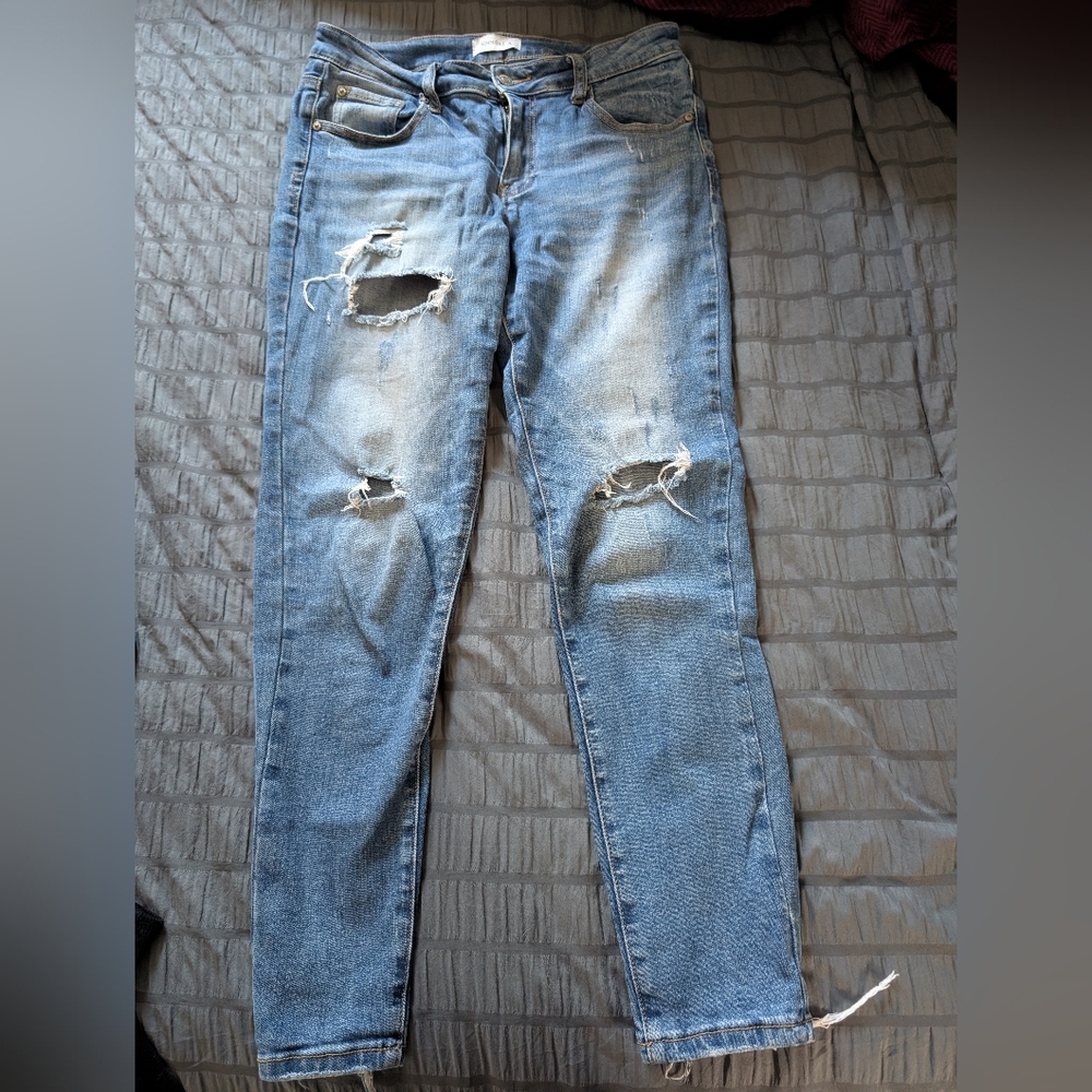 Trendy Distressed Women's Skinny Jeans